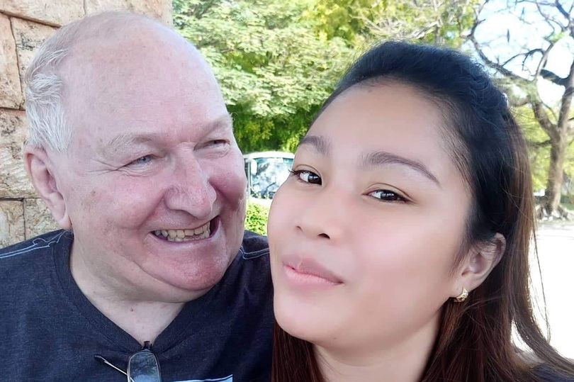 S-a căsătorit cu un bărbat cu 48 de ani mai mare cunoscut pe Facebook. Ce spune despre relație