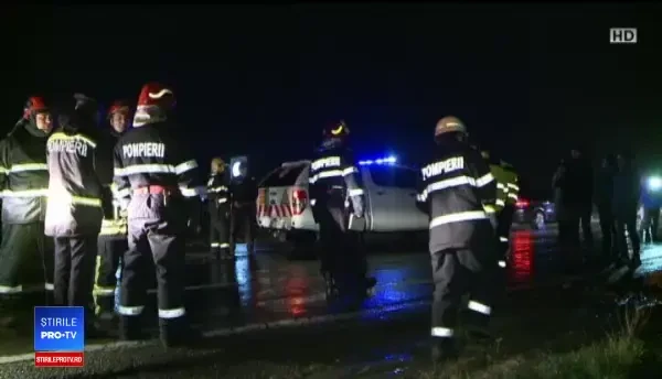 Accident cu două microbuze în județul Iași. Opt pasageri au ajuns la spital