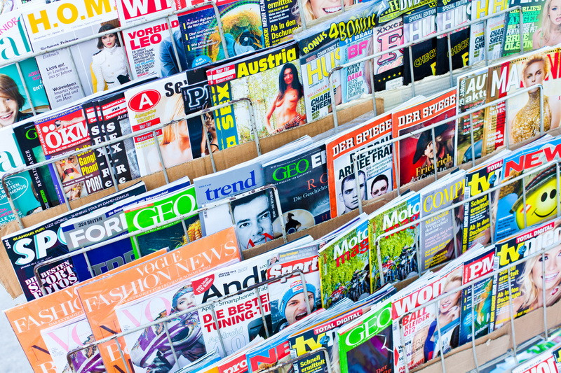 Un bărbat și-a dat în judecată părinții pentru că i-au aruncat colecția de pornografie