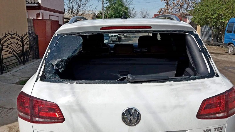 Momentul în care un om de afaceri din Brăila e jefuit de 500.000 de lei