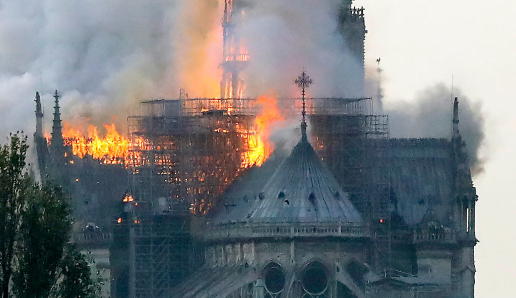 Reacții după incendiul de la Catedrala Notre Dame: „Parisul nu mai e la fel”