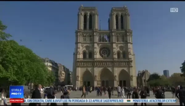 Istoria de aproape un mileniu a Catedralei Notre-Dame. Momentul în care a devenit un simbol mondial