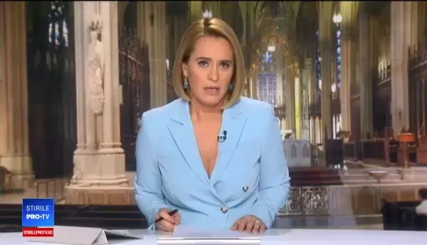 Prins cu două bidoane de benzină în Catedrala St Patrick din New York. Reacția bărbatului