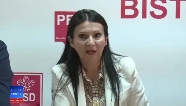 O tânără de 16 ani, venită din Italia, suspectă de meningită meningococică