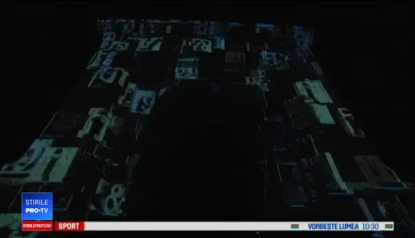 Arcul de Triumf s-a transformat în bibliotecă, pentru câteva luni. „Să zburde mintea”