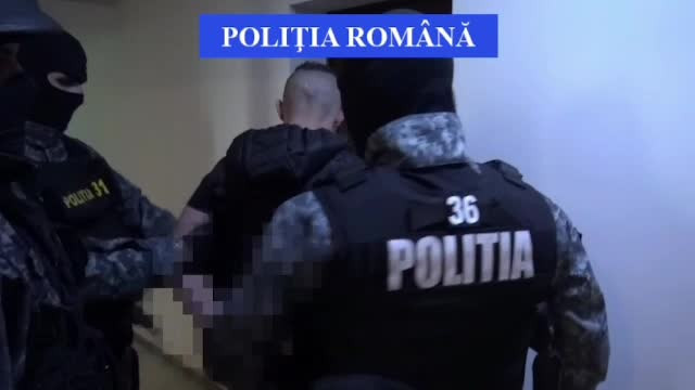 Tânărul care a încercat să jefuiască o bancă, prins. Arma găsită în casa lui, de jucărie