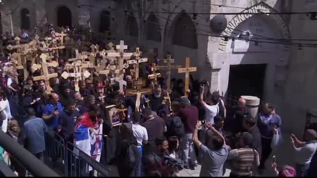 Credincioșii, pe urmele Mântuitorului. La Ierusalim, pelerinii au refăcut Drumul Crucii