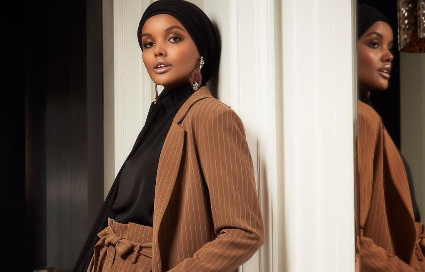 Apariție inedită a unui model musulman. „Este mesajul pe care vrem să îl transmitem”. FOTO