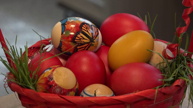 Friptura și ouăle rămase de Paște, transformate în salate și plăcinte