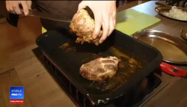 Friptura și ouăle rămase de Paște, transformate în salate și plăcinte