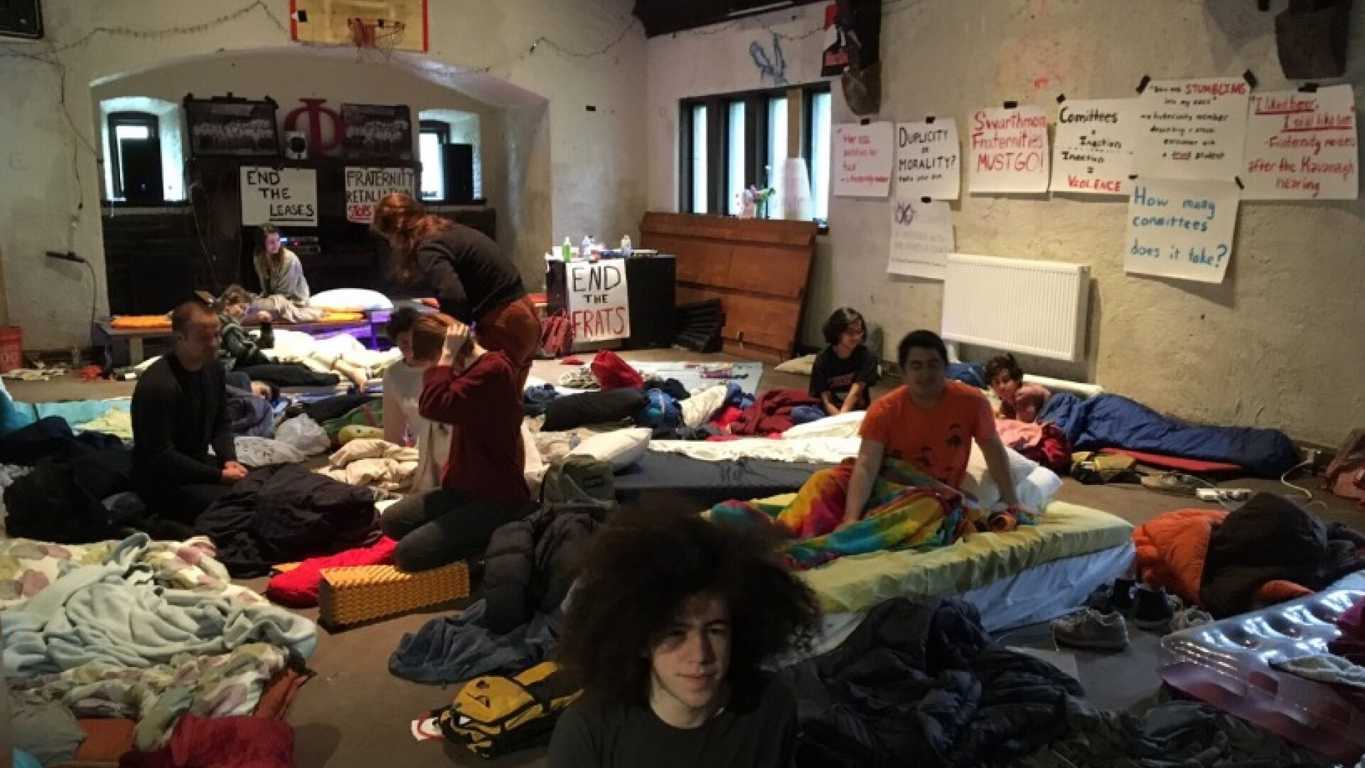 Descoperire macabră în podul unei organizații studențești. Ce plănuiau să facă acolo