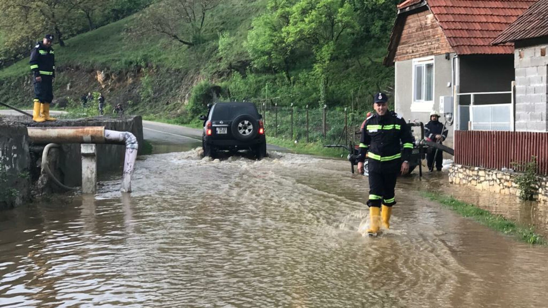 Cod galben de inundaţii pe râuri. Care sunt zonele afectate