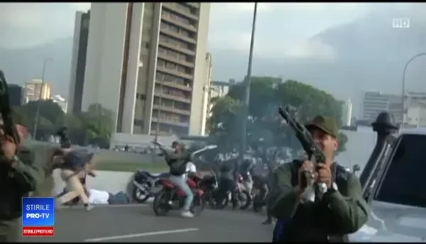 Mai mulți comandanți au trecut de partea lui Juan Guaido. Reacția cetățenilor