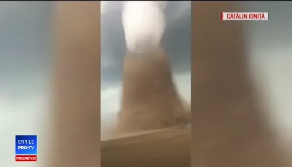 Tornada din Călărași, filmată cu o cameră de bord. Pasageră din autobuzul răsturnat: ”Era ca la Discovery”