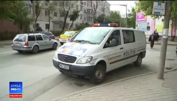 Femeie din Iași înjunghiată în gât, în timp ce stătea la cafea. Cine este agresorul