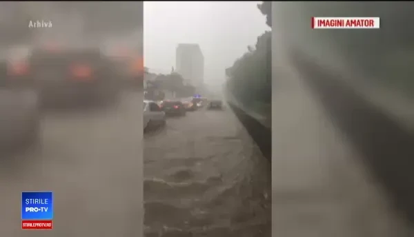 Ro-Alert va transmite și avertizări legate de vijelii. Schimbările anunțate de Raed Arafat