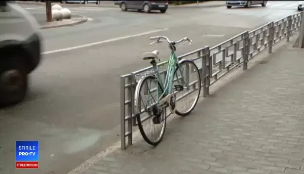 Cum se fură în 10 secunde o bicicletă cu tot cu dispozitiv antifurt