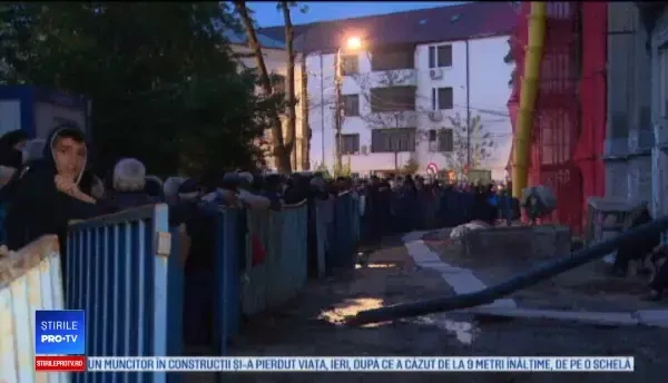 Izvorul Tămăduirii. Motivul pentru care o credincioasă preferă agheasma în locul pastilelor