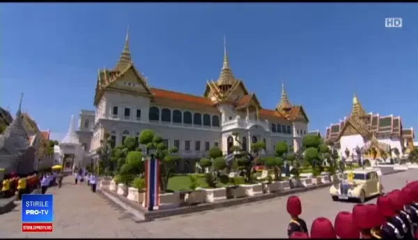 Trecutul colorat al noului rege al Thailandei. Sărbătoare de 3 zile și 31 de milioane de $