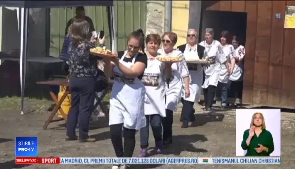 Satul din Ardeal unde se face pizza cu rubarbă. Cine a inventat-o