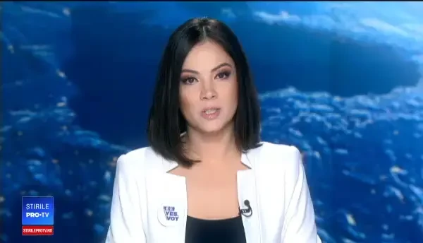 Momentul în care un bărbat deghizat în Donald Trump fură un pumn de bijuterii