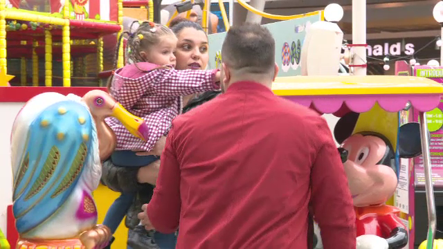 Românii au prins curaj să facă al doilea copil abia în ultimii trei ani. Ce i-a motivat