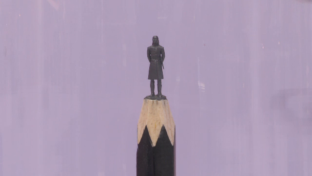 A transformat mine de creion în personaje din Game of Thrones. Expoziţia, la Bucureşti