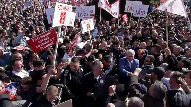 Liviu Dragnea, baie de mulțime la Iași. VIDEO