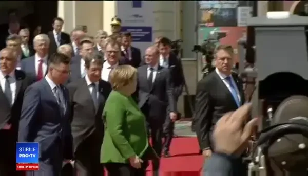 Liderii europeni, fotografie oficială în Piaţa Mare din Sibiu