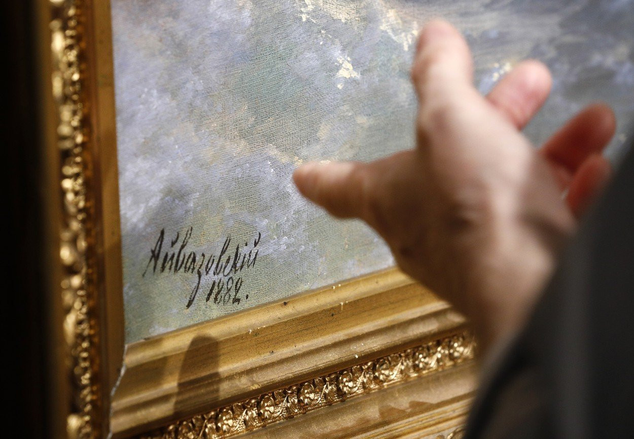 Descoperire inedită făcută în interiorul unei epave. Ar putea valora o avere. VIDEO