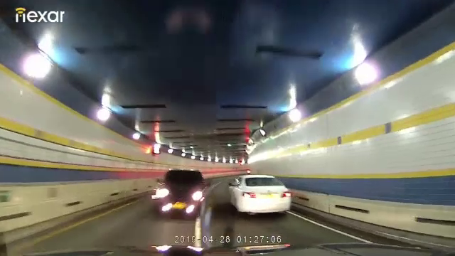 Accident într-un tunel din Manhattan provocat de un șofer care a intrat pe contrasens