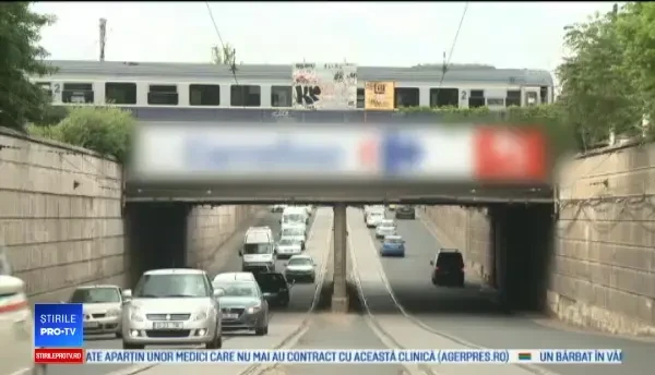 Pod vechi de 80 de ani, pericol pentru șoferii bucureșteni. Reacția CFR