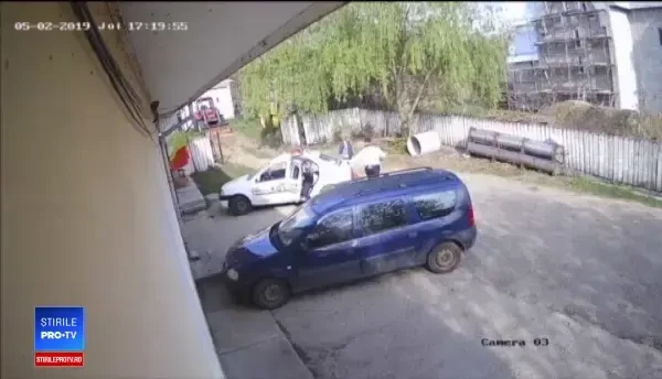 Un vasluian ar fi fost bătut de 3 ori de poliție în aceeași zi. Imagini cu agresiunile