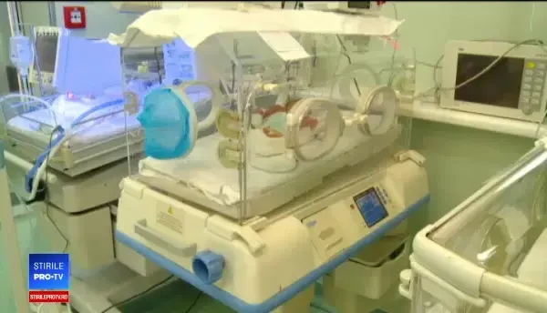 Anchetă cu rezultate șocante la Maternitatea Giuleşti: "Medicii nu îşi taie unghiile"