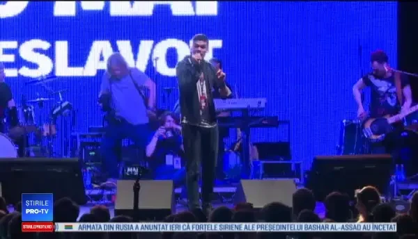 Cum a apărut Mihai Șora la mitingul "Toți pentru Europa" din Piața Victoriei