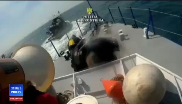 Ce pescuiau braconierii prinși în Marea Neagră, după o urmărire de 8 ore. Nava lor s-a scufundat