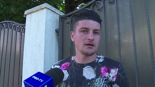 Două eleve la spital, după ce au fost lovite de mașină: "M-am trezit cu ele pe capotă"