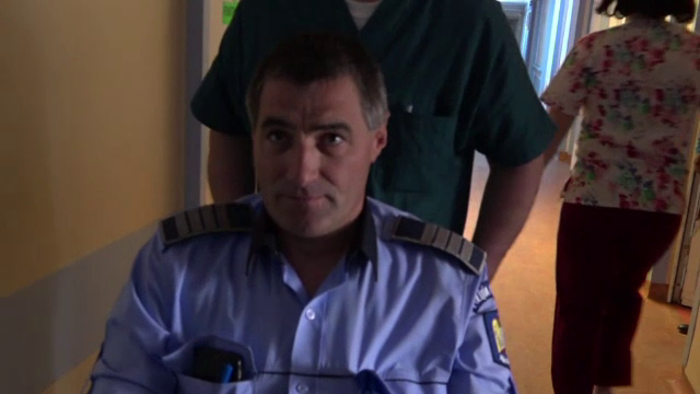 Polițist târât zeci de metri de șoferul pe care intenționa să-l tragă pe dreapta