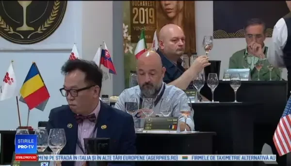 Cum se dau, de fapt, medaliile de pe sticlele de vin. "Neapărat trebuie să scuip"