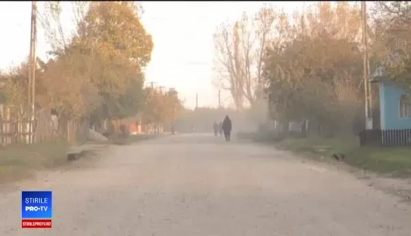 Mulți români de la sate nu știu ce se votează duminică. ”Dă-i încolo! Fac tot ce ştiu ei”