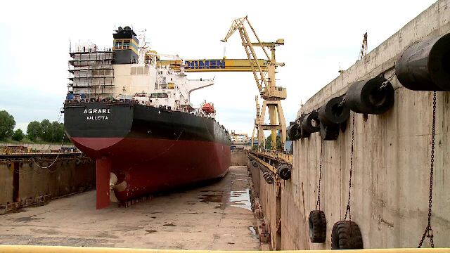 Cea mai mare navă de căutare de diamante din lume, în lucru la Șantierul Naval din Mangalia