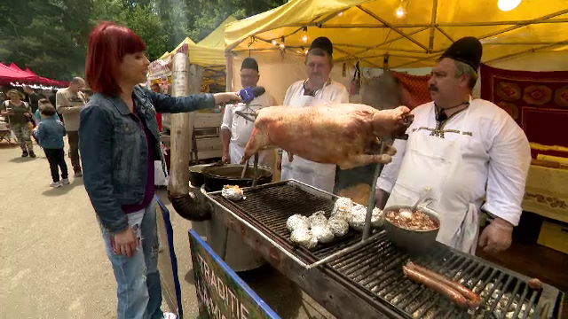 Strategiile de marketing aplicate de ciobanii sibieni care vor să-și vândă marfa în Capitală