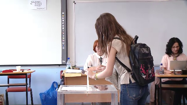 Mărturiile tinerilor care au fost la primul lor vot. „Nu ne dorim doar o speranţă”