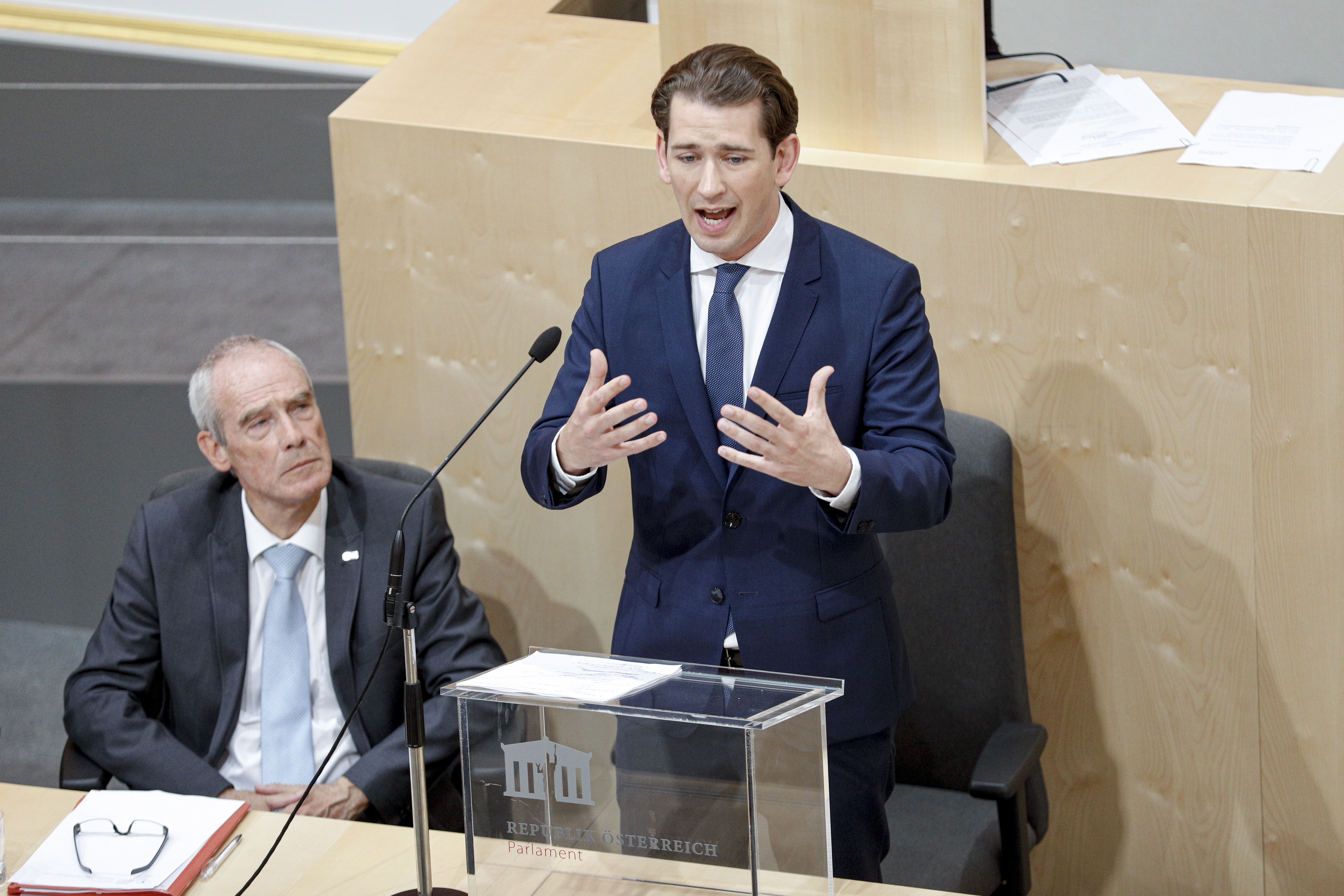 Guvernul cancelarului austriac a căzut în urma unei moțiuni de cenzură