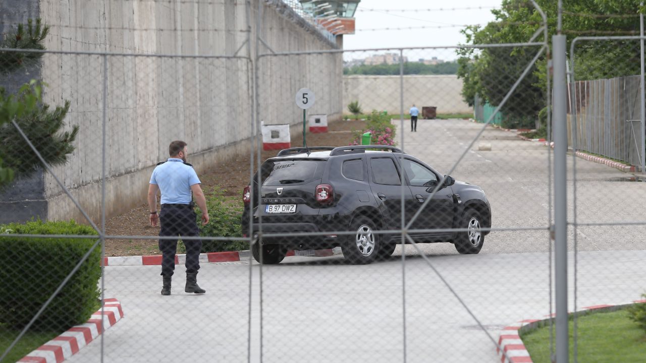 Doi polițiști de la Penitenciarul Rahova, acuzați de tortură asupra autorului crimei din Craiova
