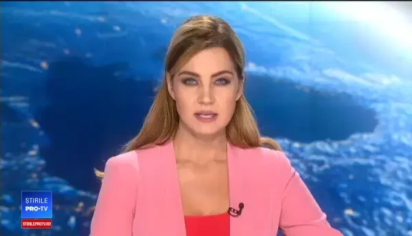 Un șofer de TIR a murit după ce s-a tamponat cu 2 mașini