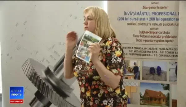 Cum încearcă autoritățile să-i convingă pe elevi să aleagă și școlile profesionale