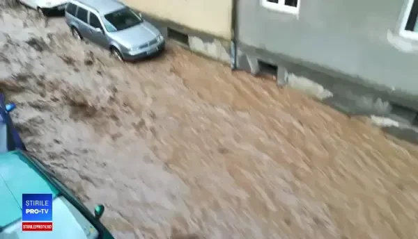 Orașul din România care s-a scufundat în apă după o ploaie torențială