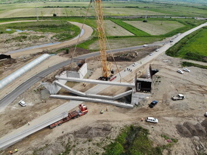 Accident bizar pe șantierul autostrăzii Sebeş-Turda. Ministrul Cuc a cerut anchetă urgentă. VIDEO