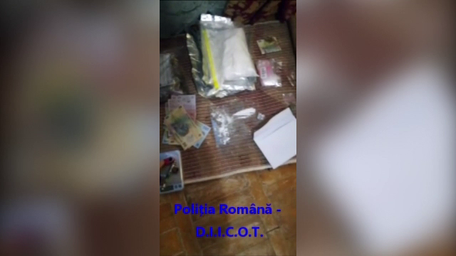 Metoda prin care acționa o grupare ce aproviziona cu droguri tinerii din Reșița